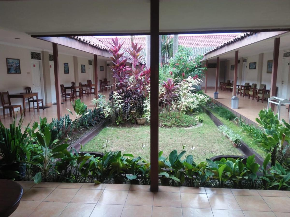 Hotel Besar Purwokerto Exterior photo