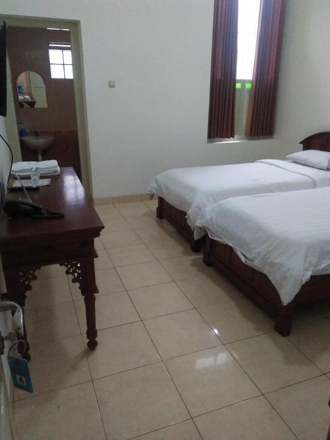 Hotel Besar Purwokerto Exterior photo
