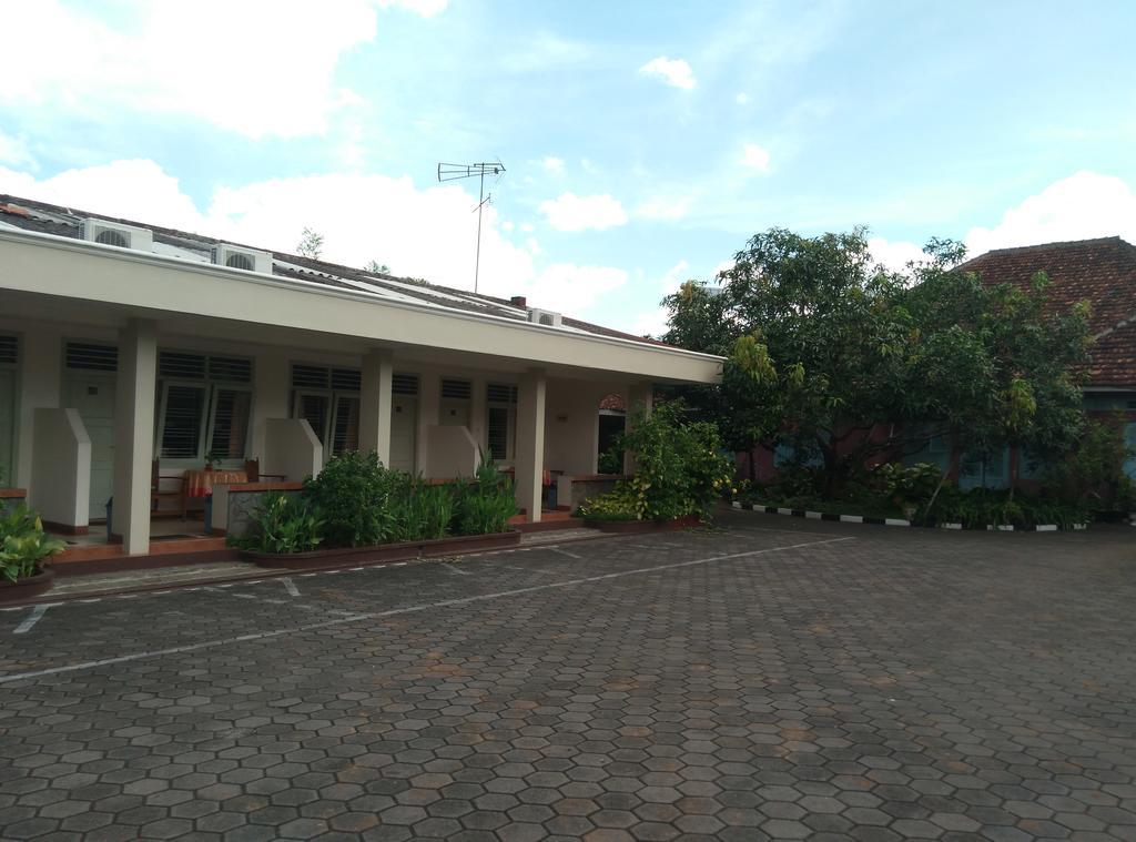 Hotel Besar Purwokerto Exterior photo